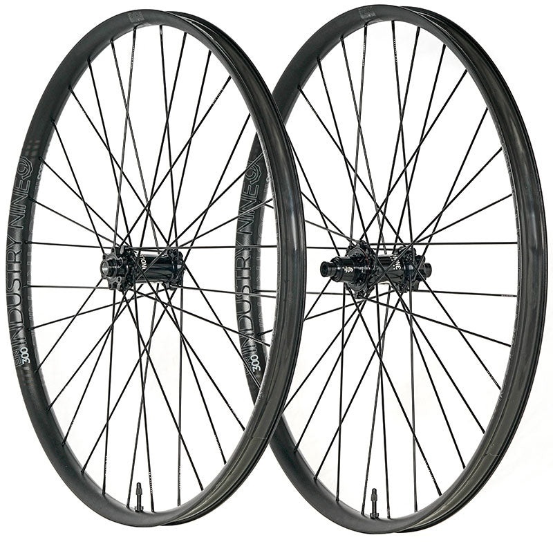 Industry Nine Enduro 300 Wheelset – 29″ 15 x 110mm/12 x 148mm 6-Bolt XD BLK