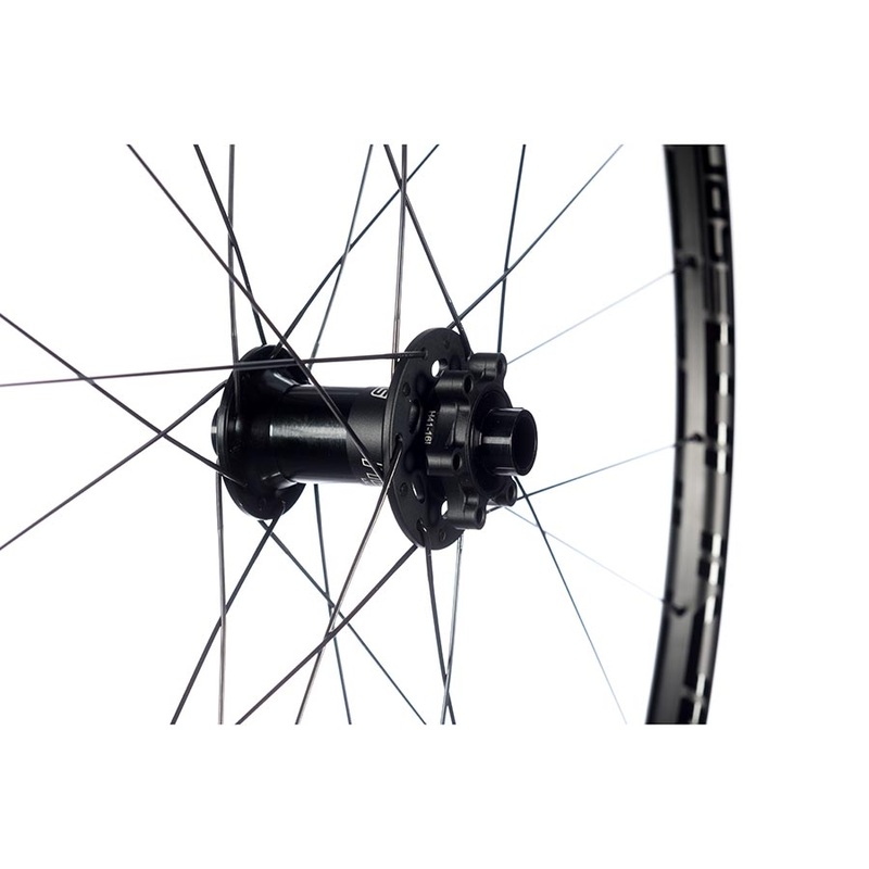 Stans No Tubes Podium SRD Wheel Front 29 / 622 Holes: 24 15mm TA 110mm Boost Disc IS 6-bolt